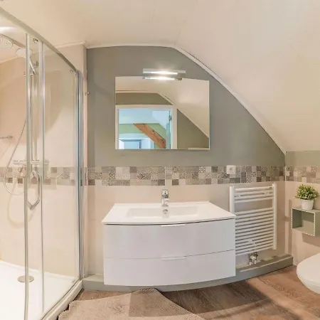 Spacious With Sauna In Waimes *