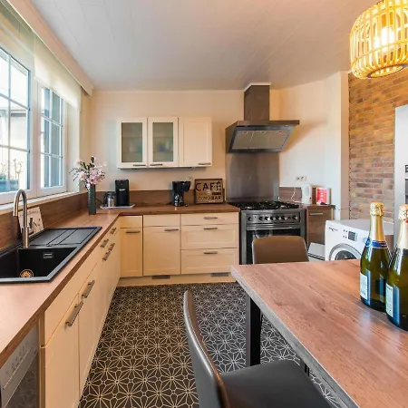 Semesterbostad Spacious With Sauna In Waimes Robertville