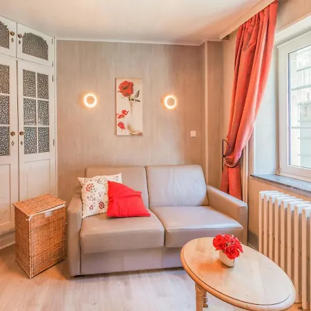 度假居 Spacious With Sauna In Waimes 罗贝尔维尔