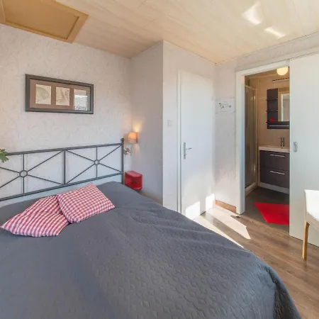 Spacious With Sauna In Waimes *